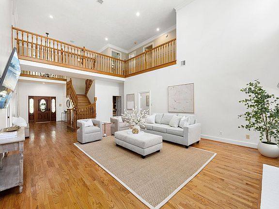 5th image of 3618 Aspenwood Dr