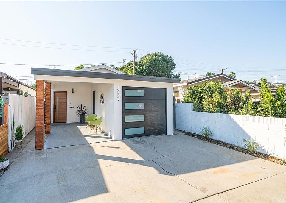 1st image of 3557 Caspian Ave