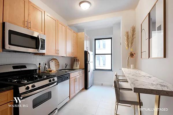 Sold by Warburg | media 3