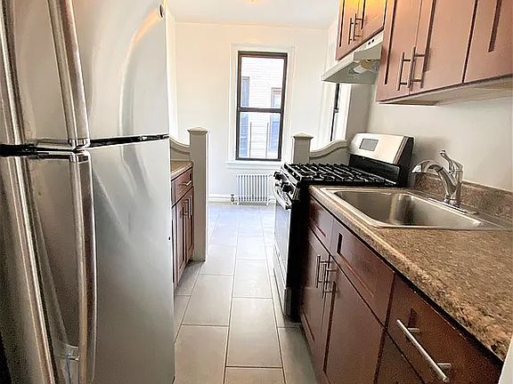2nd image of 55 E 208th St APT 4F