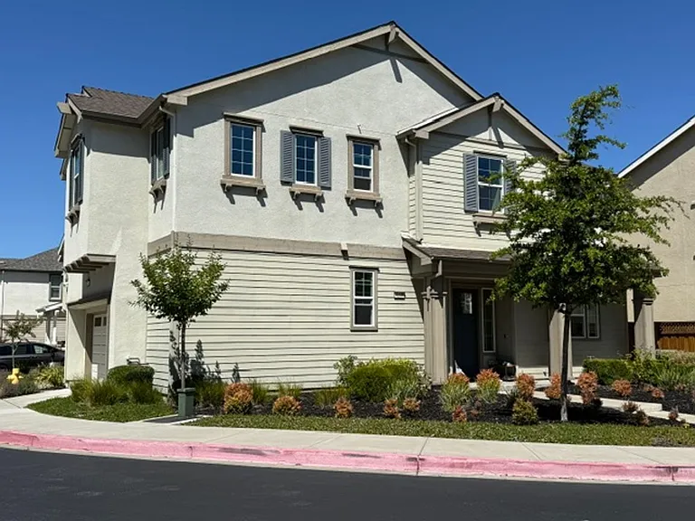 7219 Carneros Ln — Photo 1