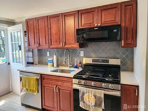 1 bed, $2,100 — Photo 3