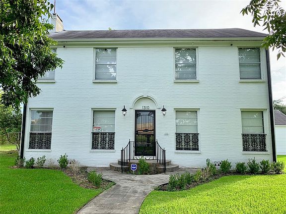 2nd image of 1310 Avenue C
