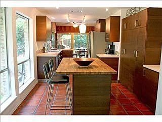 5th image of 829 Valley Forge Dr
