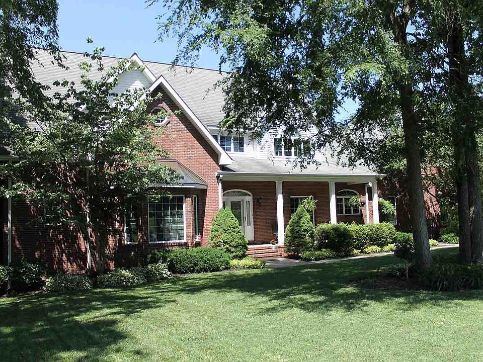 1st image of 1302 Fleetwood Dr