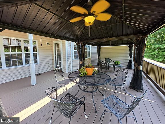 4th image of 288 Roni Ln
