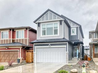 120 S Emberside Pl, Cochrane, AB T4C3A8