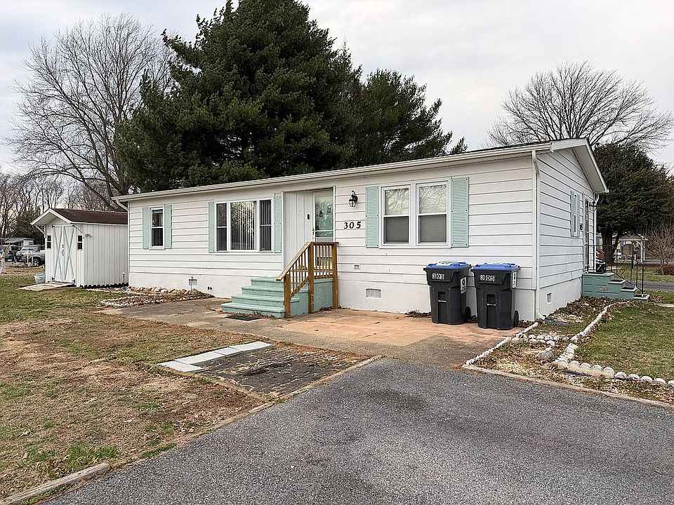 1st image of 305 Jean Bradley Cir