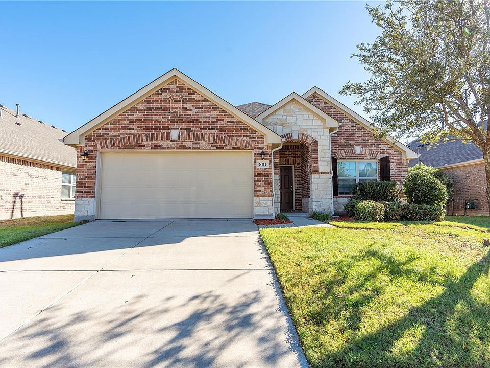 1st image of 801 Silvermoon Dr