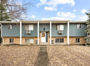 6573 Prairie St, Garden Prairie, IL 61038