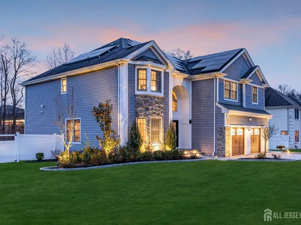 101 Autumn Rd, Matawan, NJ 07747