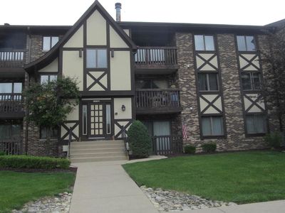 13745 Lamon Ave APT 304, Crestwood, IL, 60418