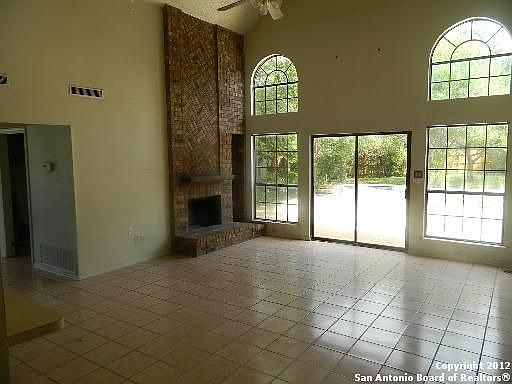 2nd image of 8014 Whittlewood St