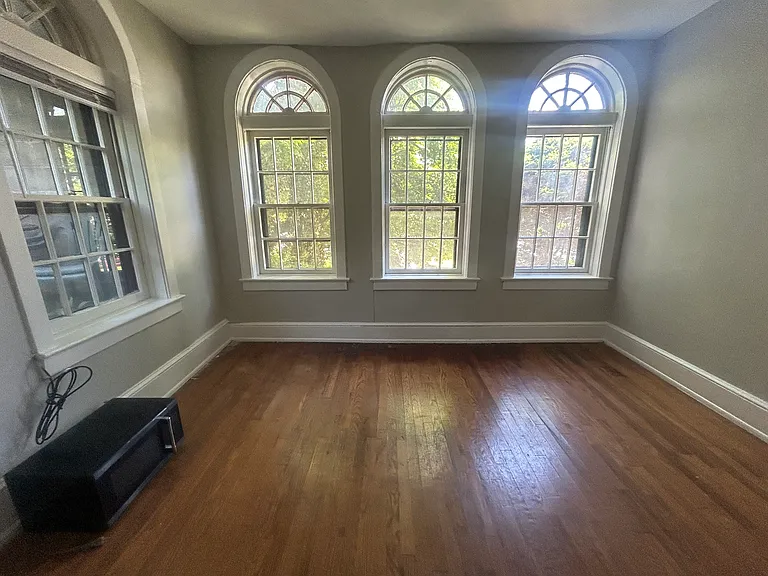 2254 Bryn Mawr Ave #2F — Photo 6