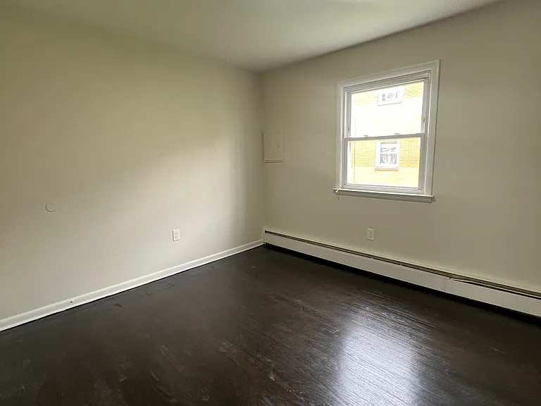 2305 Sheldon Ave #8 — Photo 3
