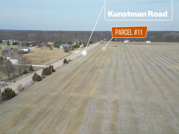 11 Kunstman Rd, Ray, MI 48096