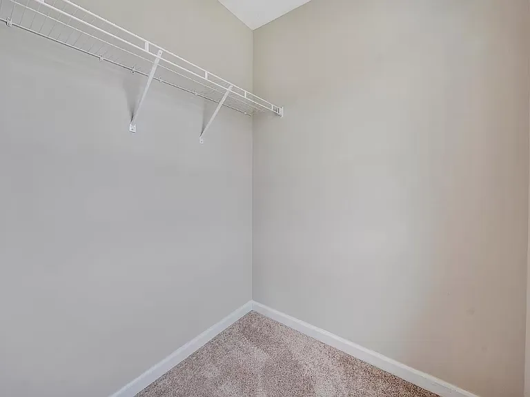915 Holland Loop NW — Photo 19