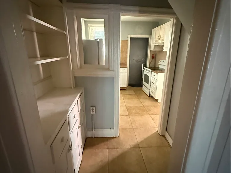 4932 Chestnut St #1 — Photo 8
