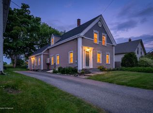 15 Wadsworth Street, Thomaston, ME 04861