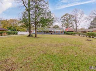 9867 Meadowdale Dr, Baton Rouge, LA 70811