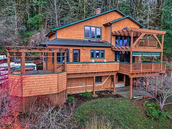 2nd image of 2635 Stonecrest Ln NW