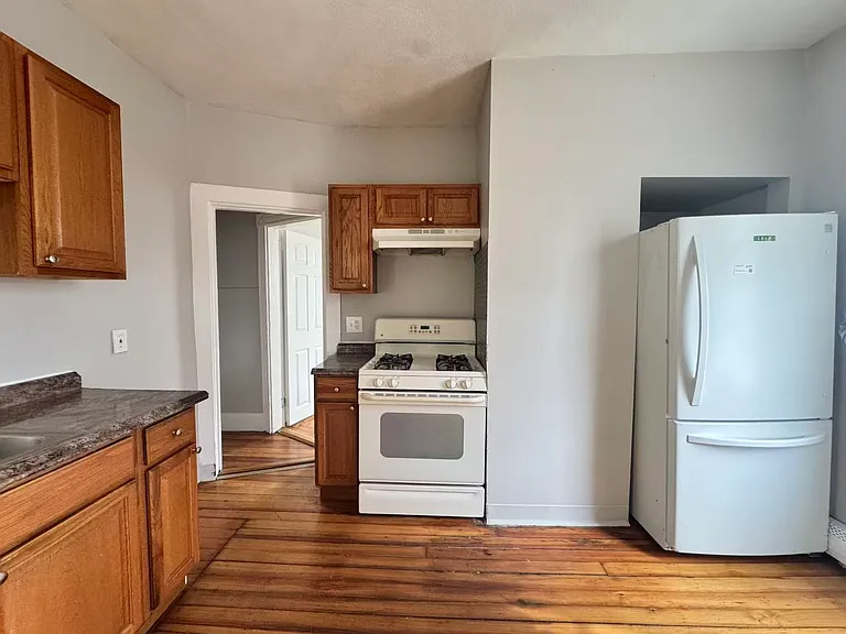 835 Broadway #B2 — Photo 6