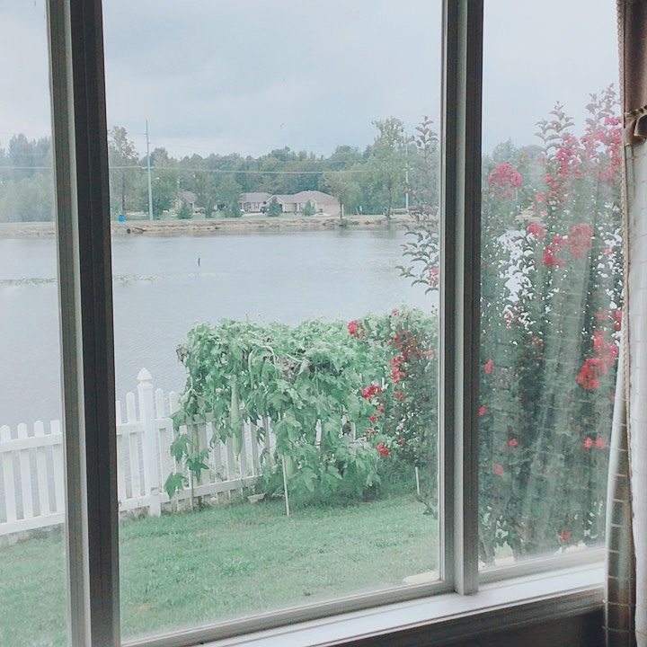 2nd image of 3004 Lake Front