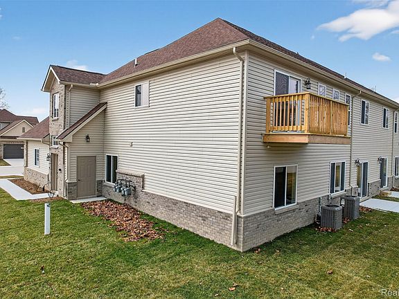 4th image of 16545 Savor Ln #28