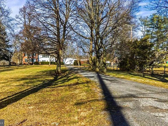 3rd image of 324 Welchville Rd