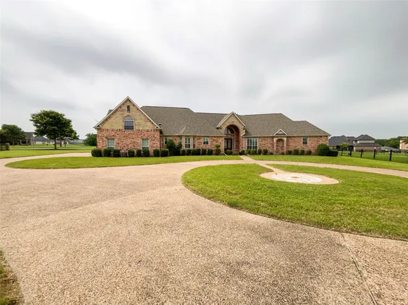 1708 Mustang Ct, Cedar Hill, TX 75104