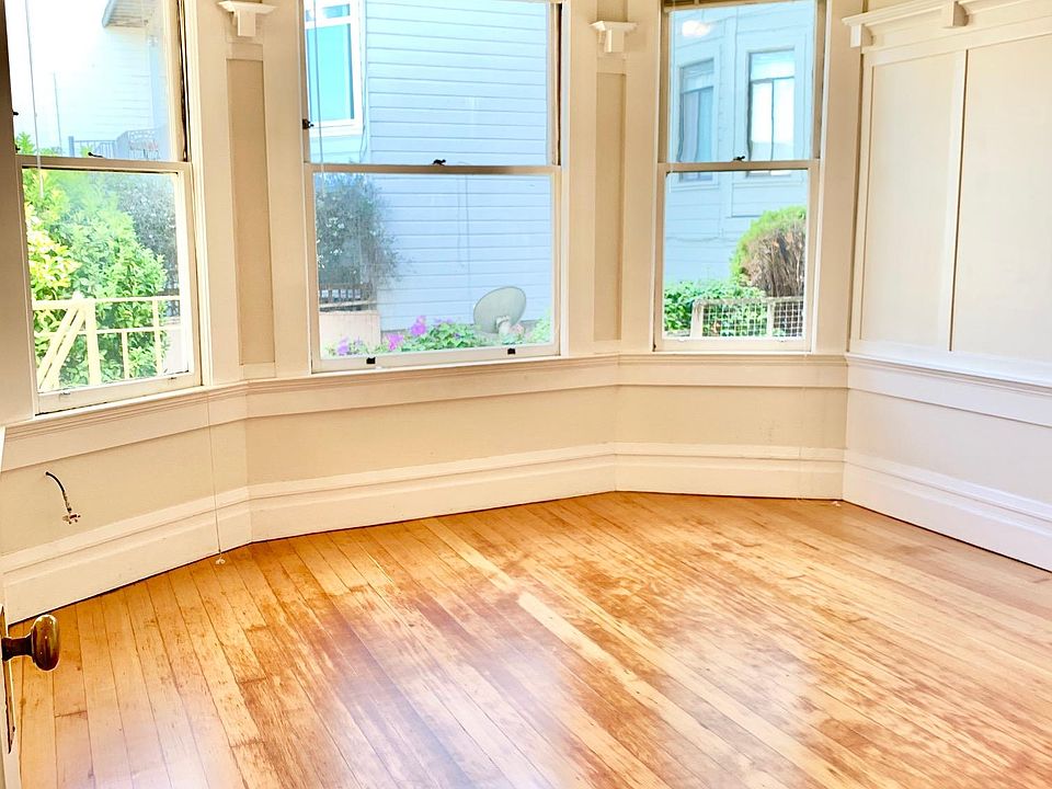 1st image of 1075 Pacific Ave APT 4