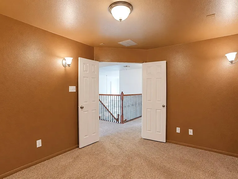3303 Belmont River Ln — Photo 35