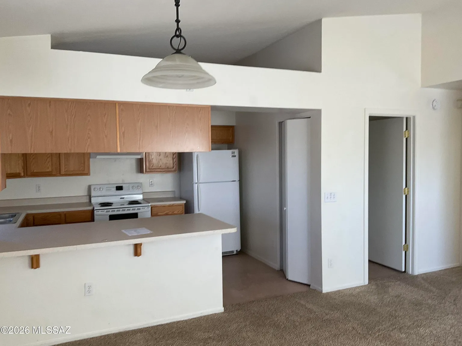 2 bed, 1.5 bath, 955 sqft, $1,345 — Photo 4