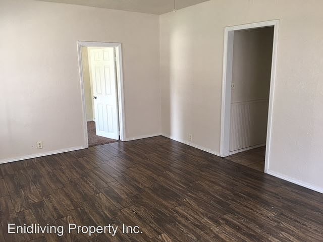 1st image of 1417 E Elm Ave