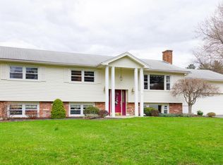 2 Doris Dr, North Grafton, MA 01536