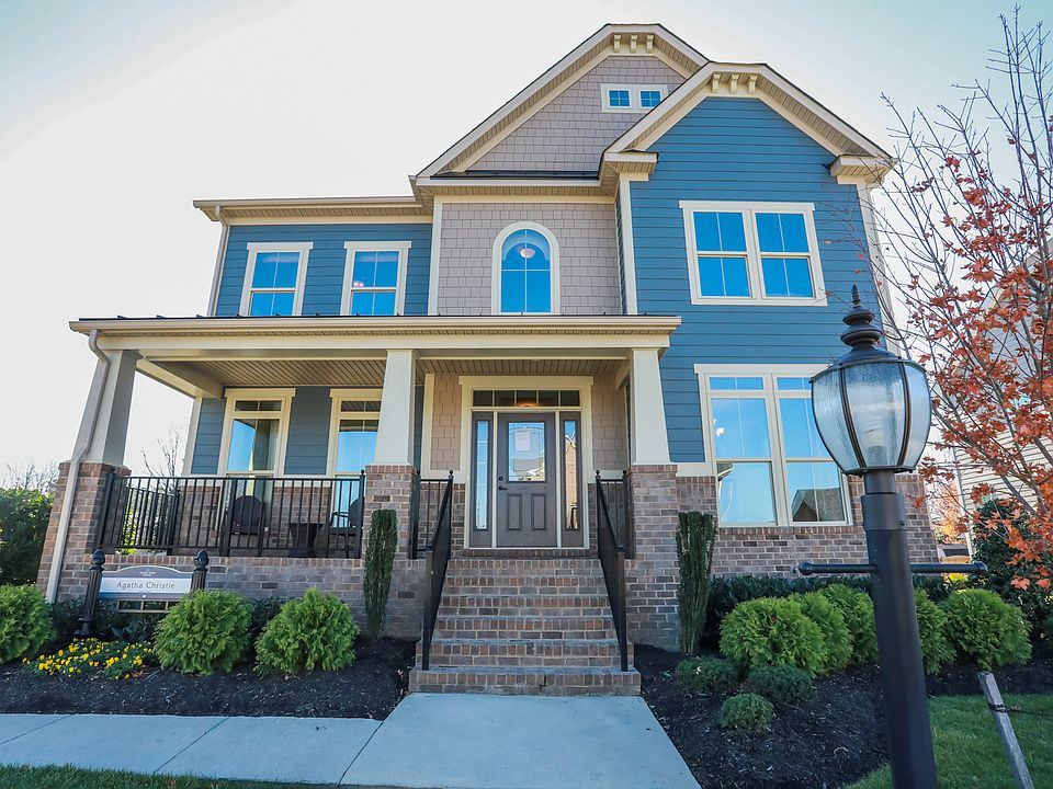 12101ManorGlenLn