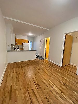 4th image of 249 15th St #1