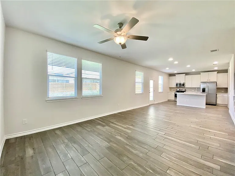208 Caisson Trl — Photo 18