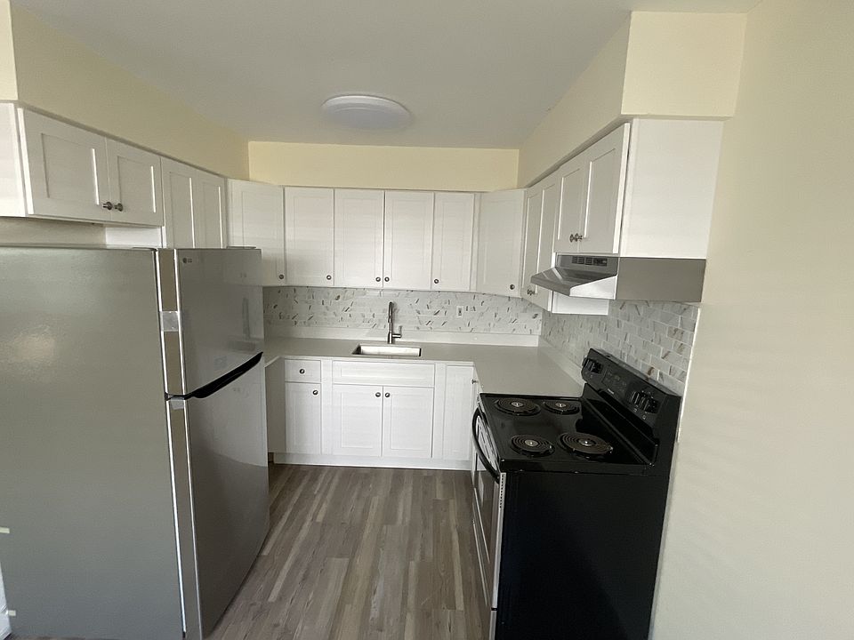 1st image of 256 Belleville Ave #11355998