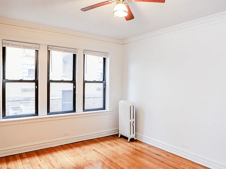 4260 N Clark St #1E — Photo 6