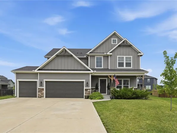 31700 W 164th Ct, Gardner, KS 66030