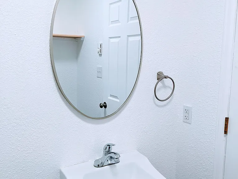 Aspen St — Photo 16