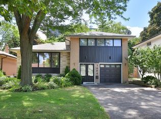 1404 Lewisham Dr, Mississauga, ON L5J 3R3