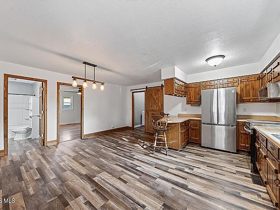 3rd image of 126 Main St