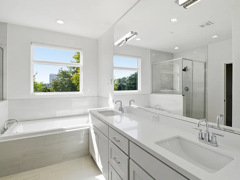 6345 Richmond Ave #2 — Photo 4