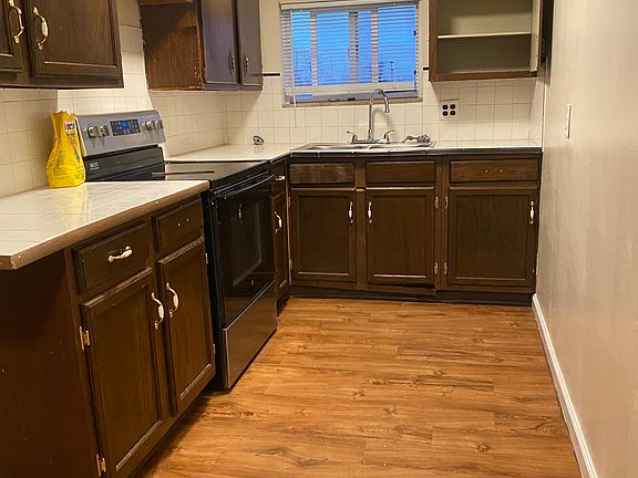 4th image of 853 E Hudson St #2