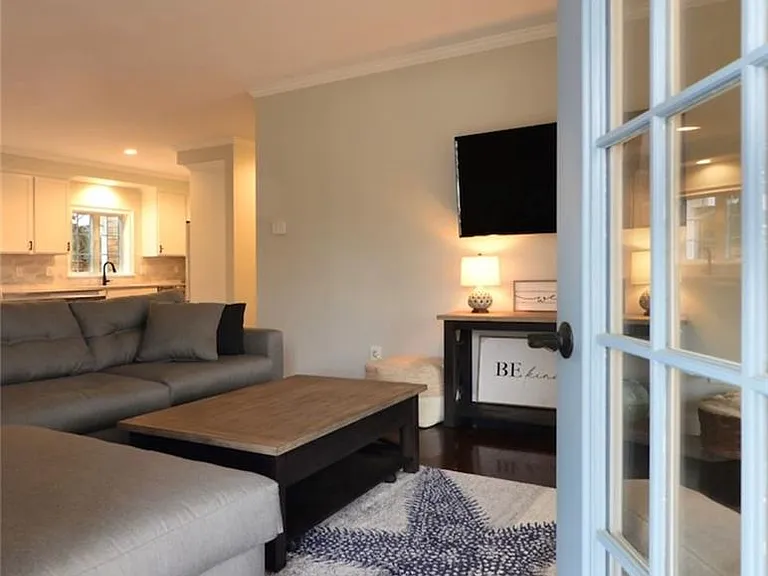 13 Arnold Ave #1 — Photo 21