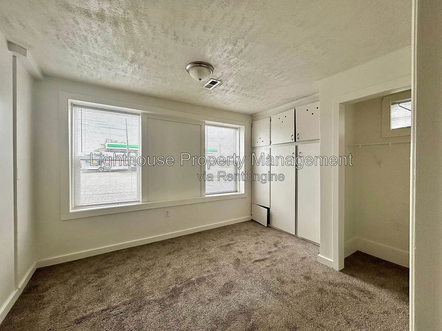 1 bed, 1.0 bath, $975 — Photo 3