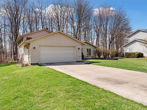 3rd image of 31350 Elm Hill Dr