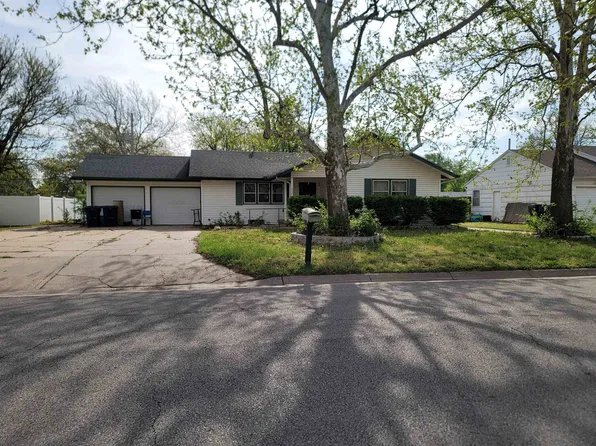 1208 Grandview Ave, Newton, KS 67114